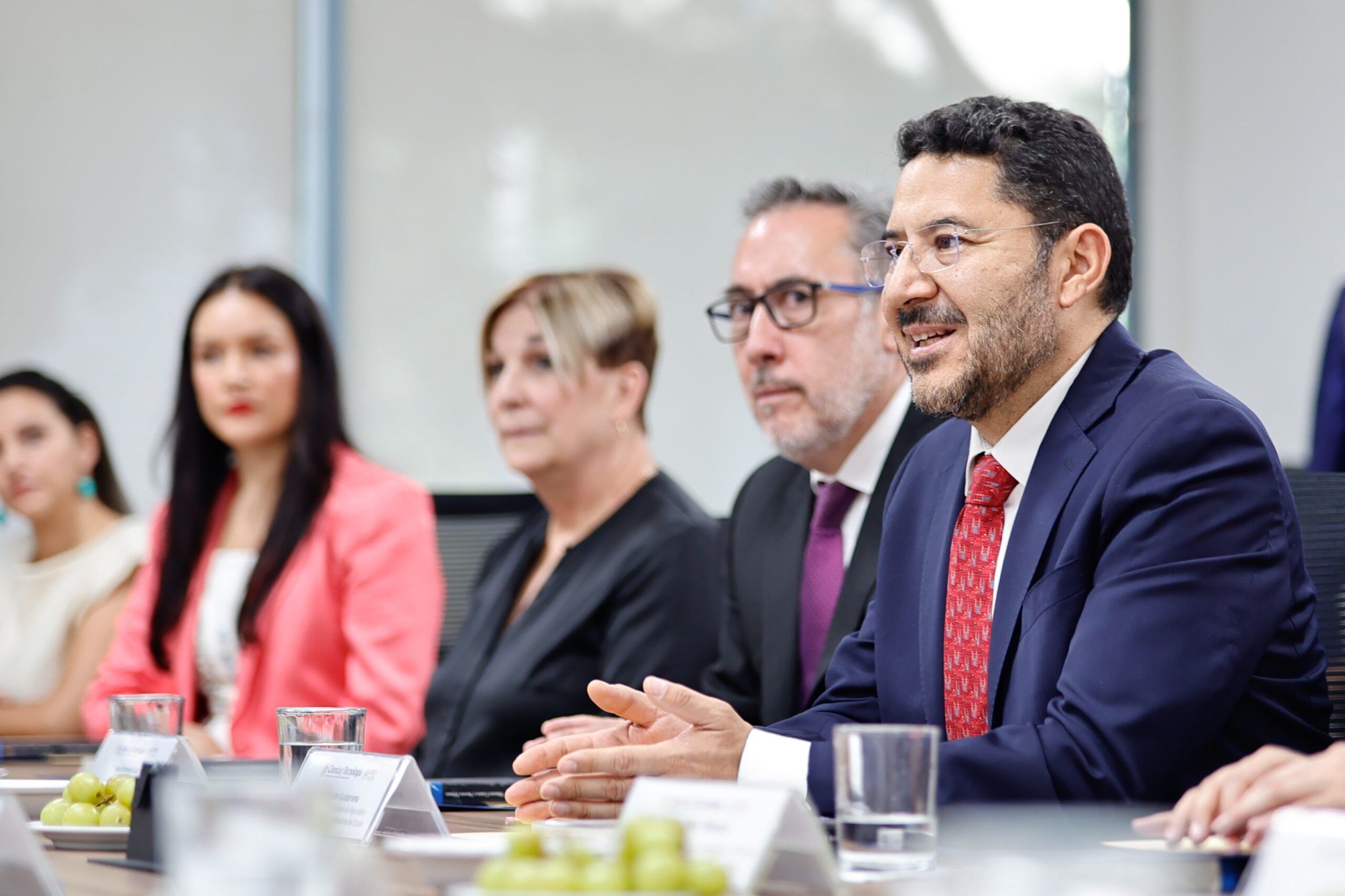 Salud y Ciencia en Sinergia: Secihti e ISSSTE Firmaron Alianza Clave para el Futuro de los Becarios