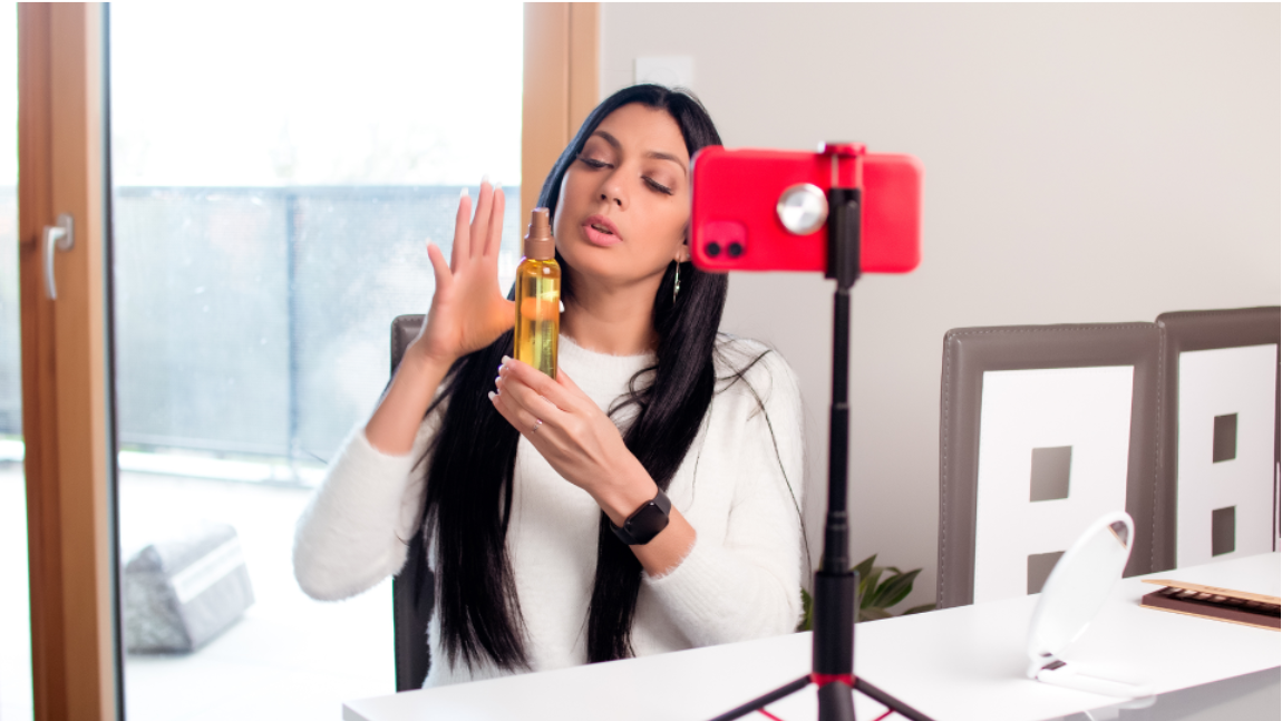 Ser influencer ya es un trabajo real: cuánto cuesta y cuánto deja vivir de las redes en México