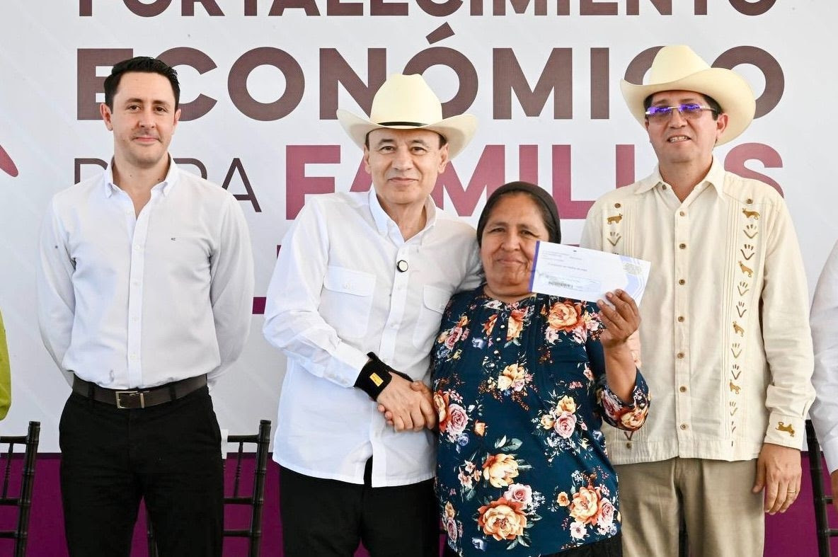 Apoyo que sí llega: Gobernador de Sonora entrega recursos directos a las familias más necesitadas
