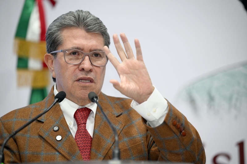 Monreal pide mano dura contra gaseras tras tragedia en Iztapalapa
