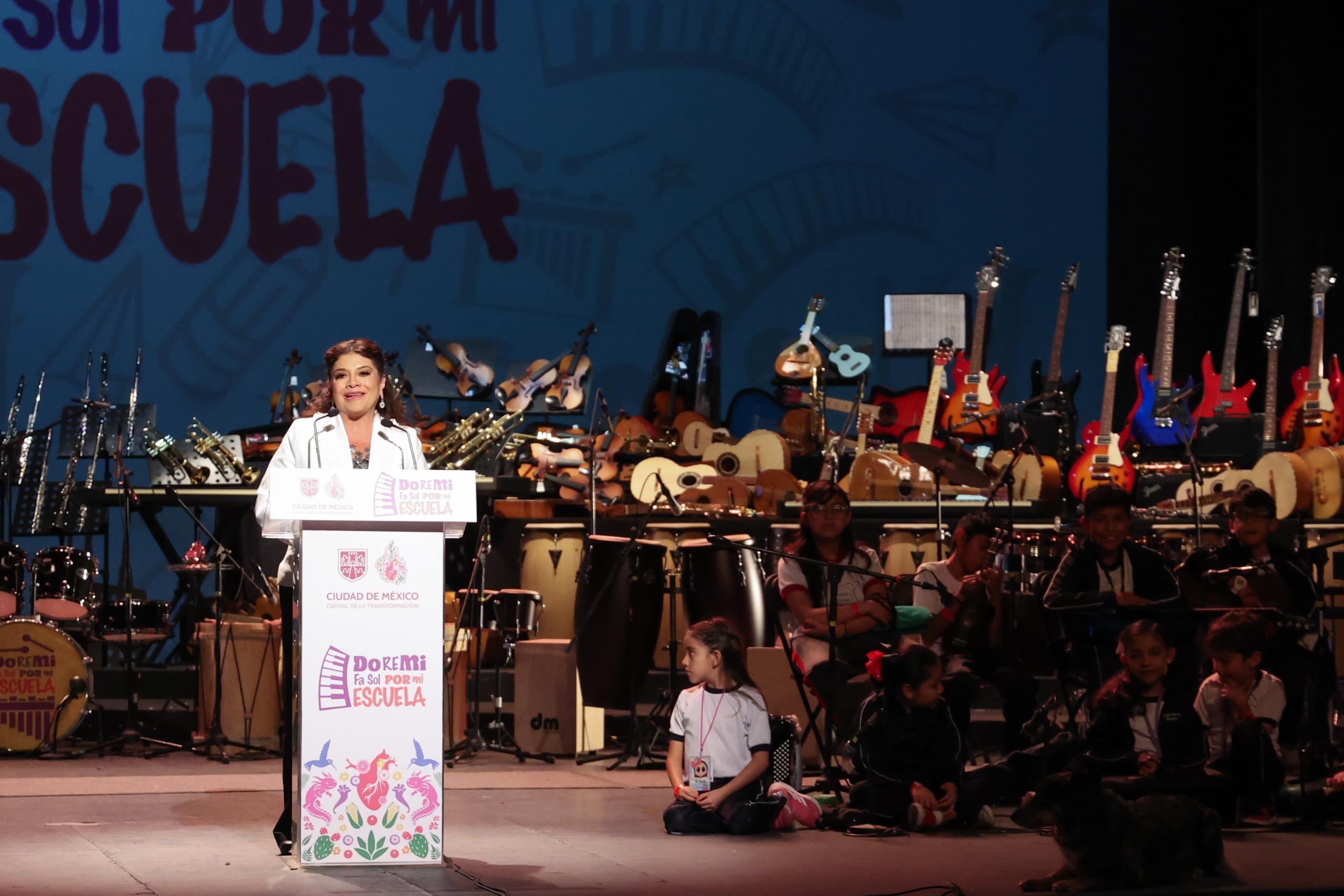 Música para todos: programa capitalino lleva instrumentos a 150 mil estudiantes