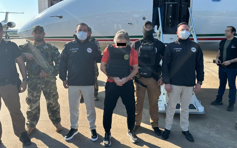 Sheinbaum desmiente viaje de García Harfuch a Paraguay por caso Bermúdez Requena