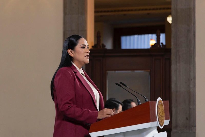 Entregan a 70 mil familias damnificadas por las lluvias apoyos