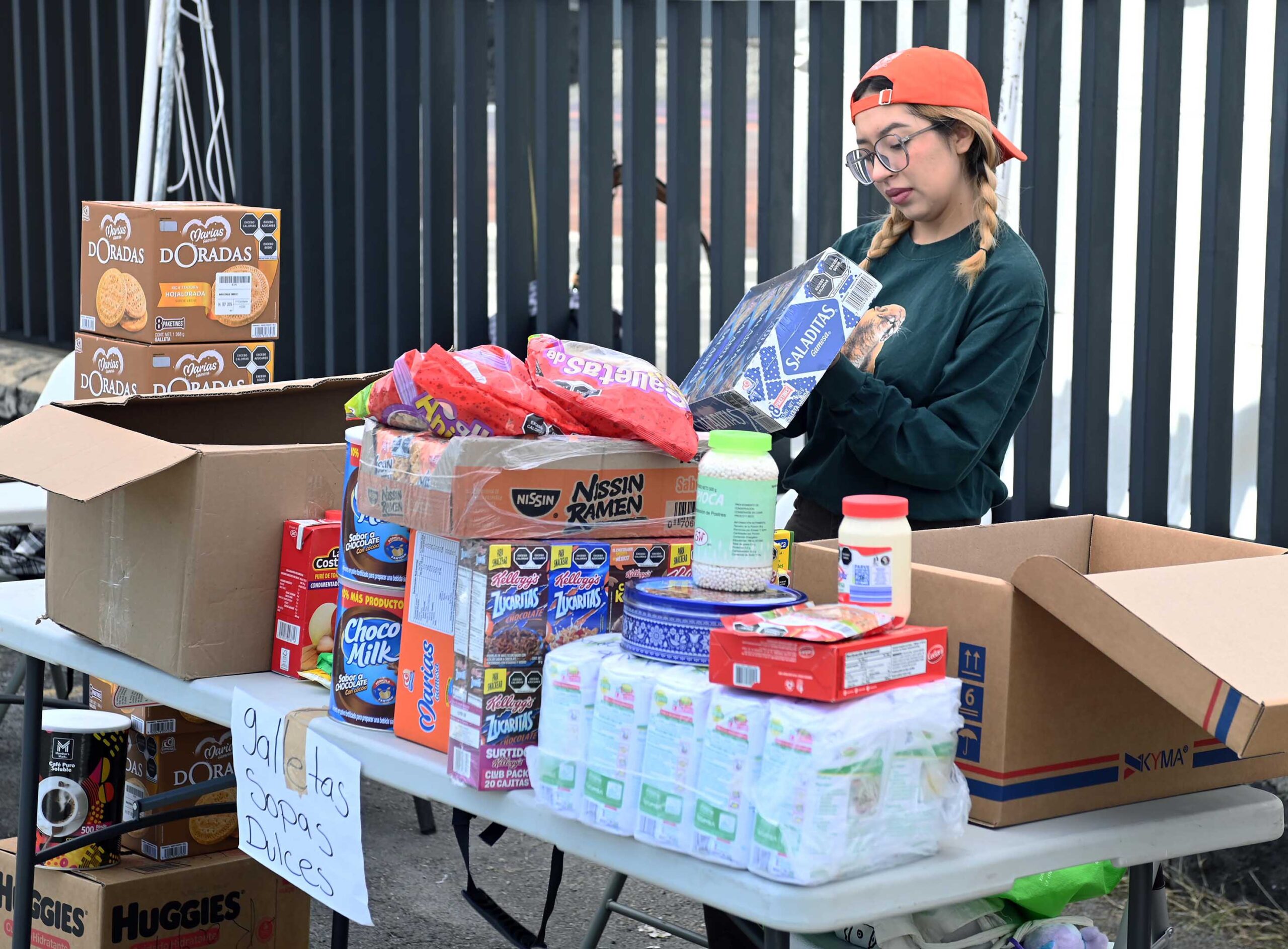 Universitarios en acción: UNAM despacha 100 toneladas de apoyo humanitario a Veracruz