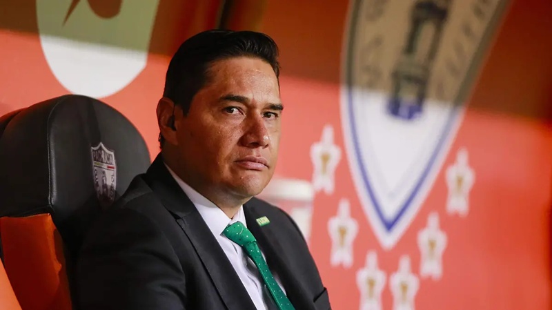 Moisés Muñoz hospitalizado por apendicitis; reportan evolución estable