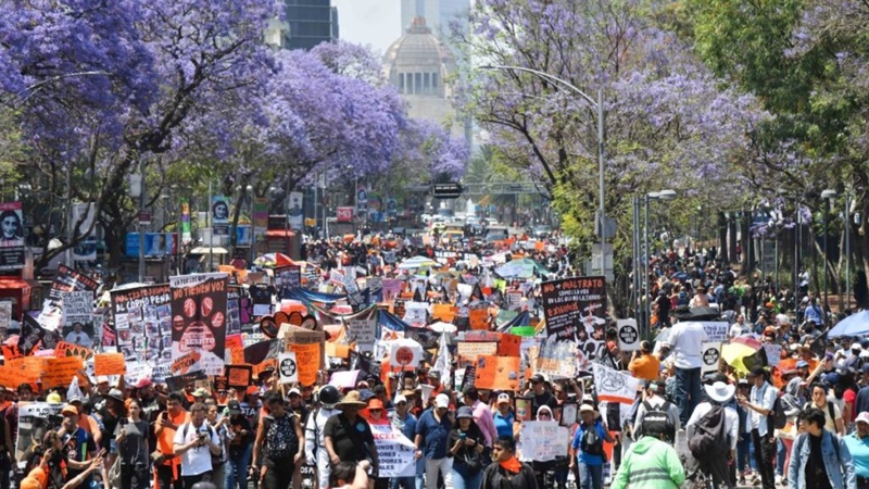Caos sobre ruedas: marchas bloquean avenidas clave en la CDMX