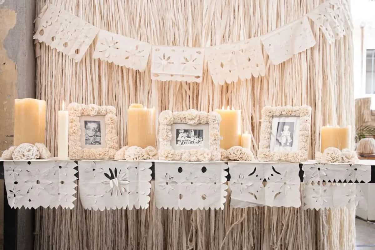 Altares “aesthetic”: la tendencia que borra el color de la tradición mexicana