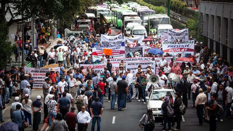 Caos en la CDMX: Marchas y bloqueos transforman el tráfico hoy