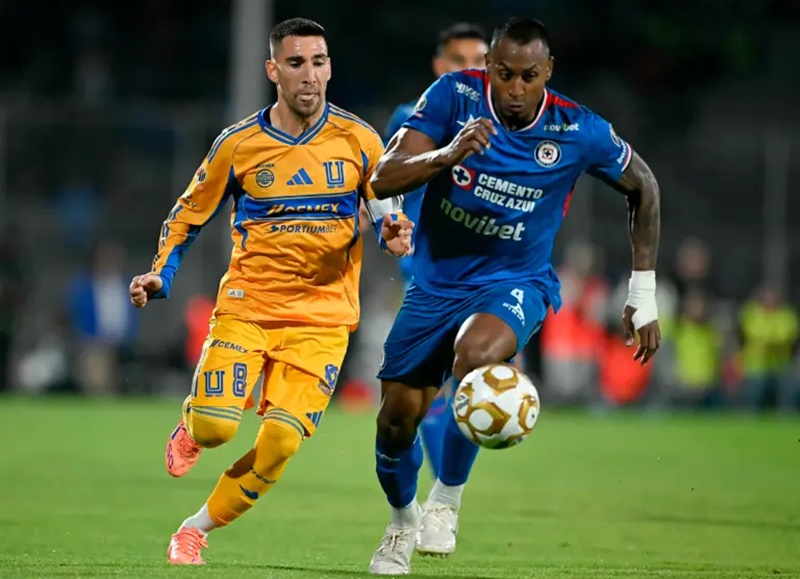 Semifinales al rojo vivo: cuatro gigantes buscan la gran final