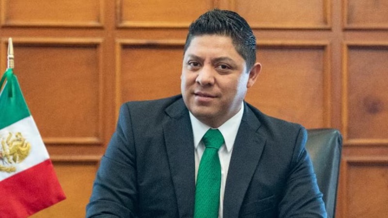 Gobernador de SLP defiende “Ley Esposa” y acusa miedo a mujeres gobernadoras