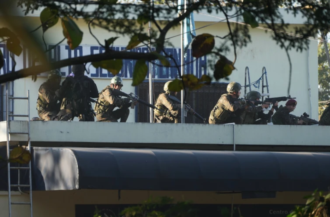 Al menos 8 muertos por motines de pandilleros en cárceles de Guatemala