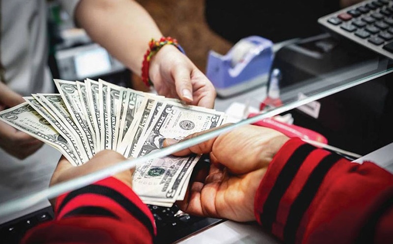 Remesas caen en 2025 en medio de presión migratoria de Estados Unidos