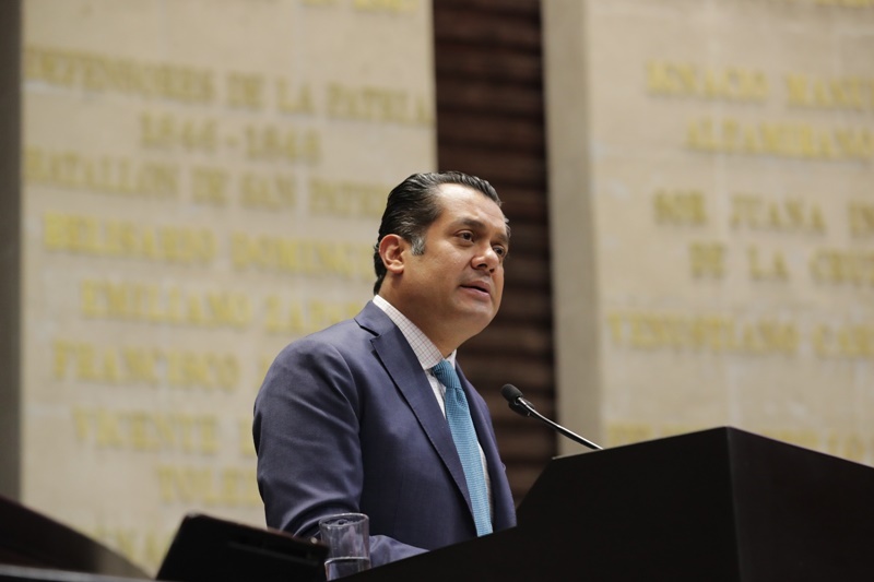 Sergio Gutiérrez Luna celebra inhabilitación de juez por Cabeza de Vaca