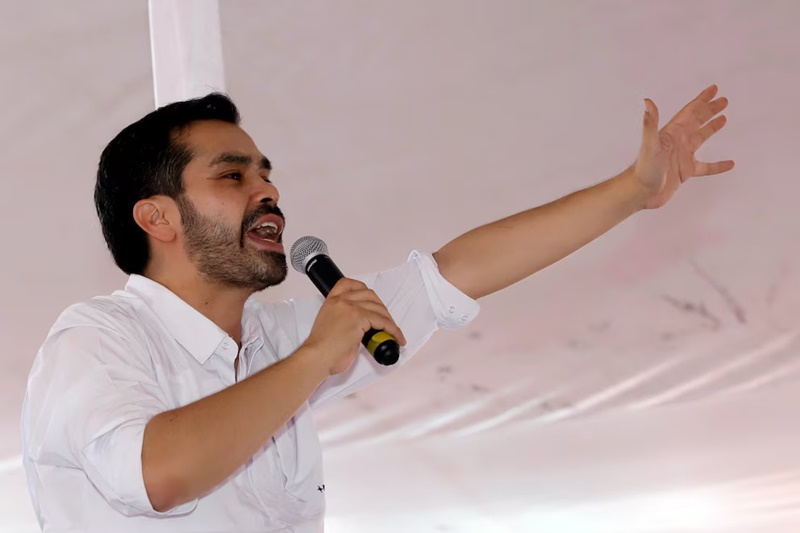 Álvarez Máynez acusa a Morena de ser “el partido más caro del mundo”