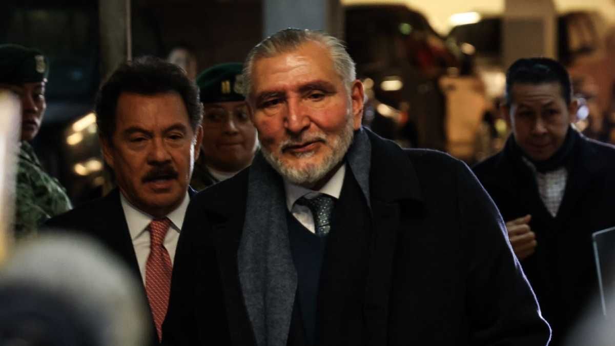 EUA investiga red de huachicol fiscal ligada a Adán Augusto López